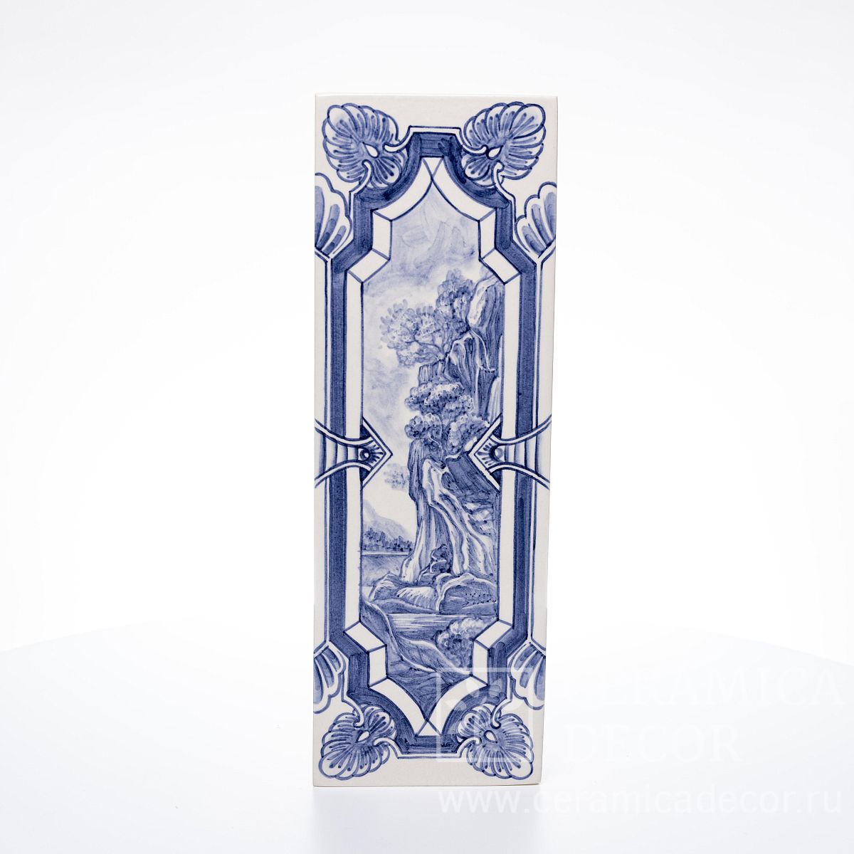 Изразец гладкий 20х30 с росписью 1/2 (деревья на обрыве) — CeramicaDecor