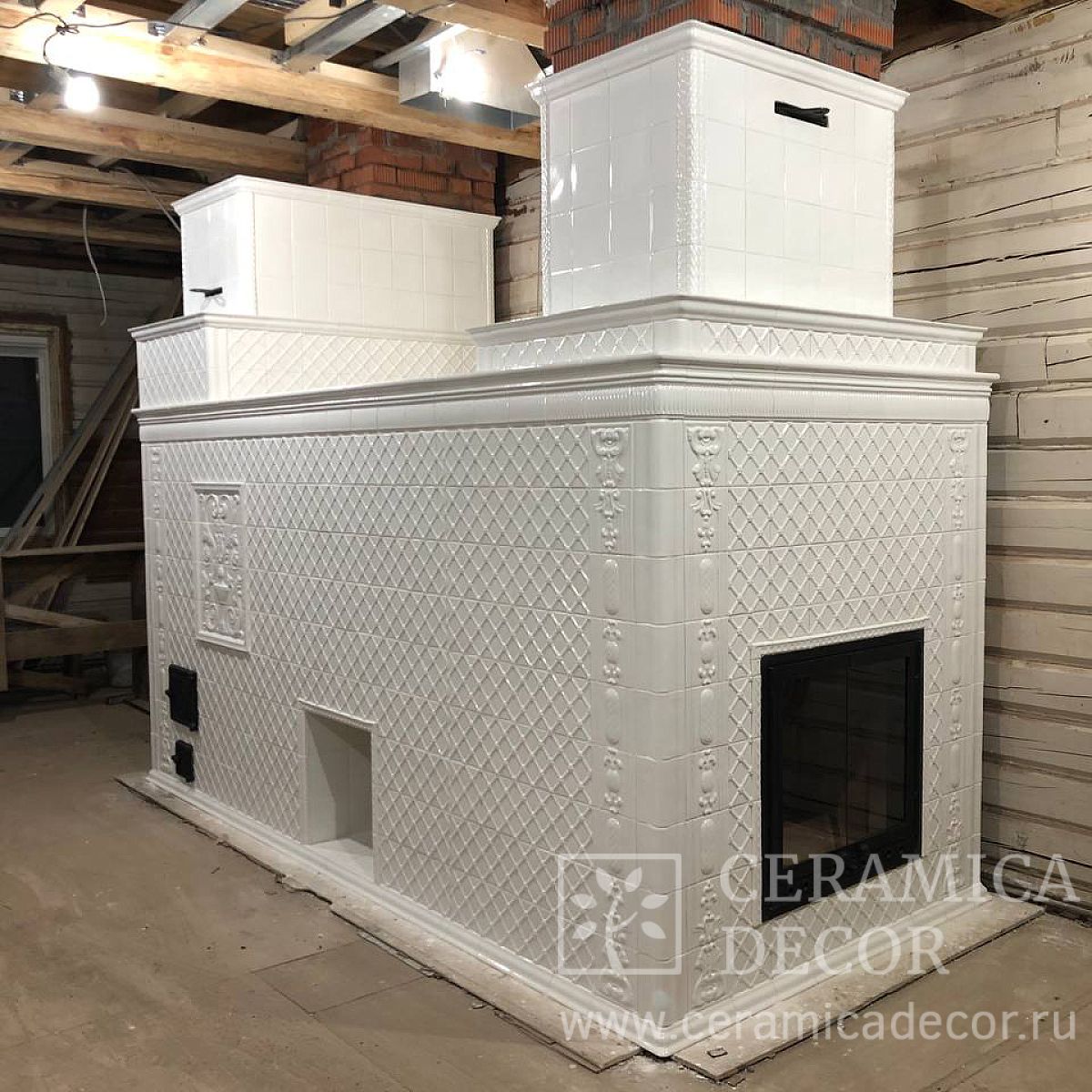 Русская изразцовая печь в белых изразцах Альбион 5713 — CeramicaDecor