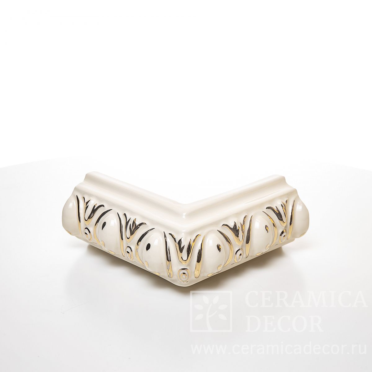Угол к валику с лепным рельефом Дорф — CeramicaDecor