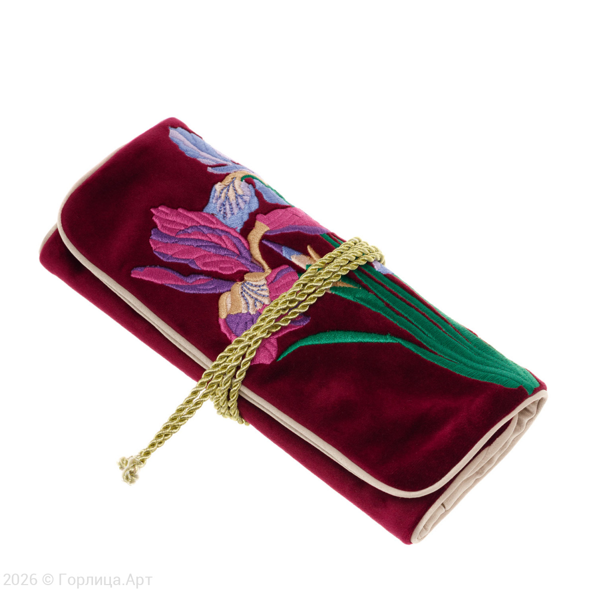 Несессер «Ирисы» а7/56 бордовый / шёлк; велюр — Горлица.Арт https://gorlitsa.art/catalog/zhenshchinam/kosmetichki/nesesser_irisy_a7_56_bordovyy_shyelk_velyur.html — Горлица.Арт