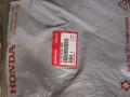 uplotnitel-kapota-dlia-acura-mdx-74115stxa00-small-0