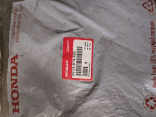 uplotnitel-kapota-dlia-acura-mdx-74115stxa00